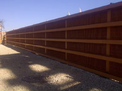 سواتر خشبية